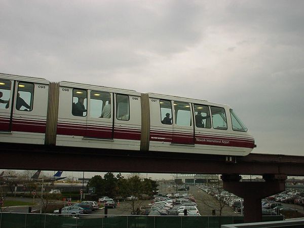 us-newark-airrail-monorail-090402-pic2-full.jpg
